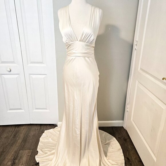 Nicole Miller Style DG0021 100% Ivory Silk Dress Size 6 - Picture 6 of 15